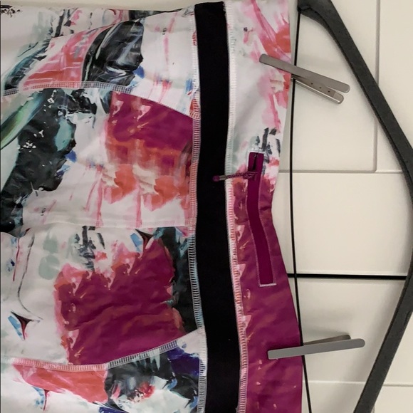 Lululemon leggings - Picture 4 of 6